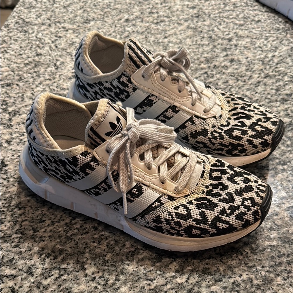 Adidas Women's swift run